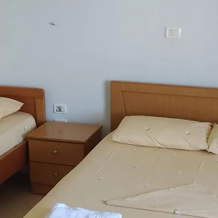 Qoku Chicago Апартаменты