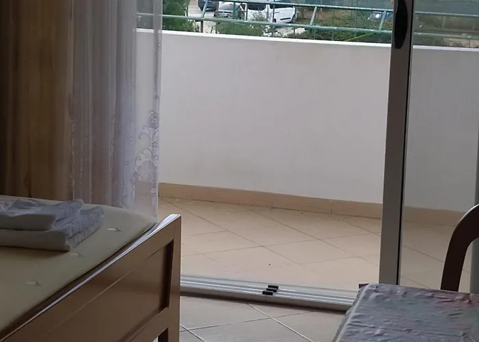 Qoku Chicago Apartmán *