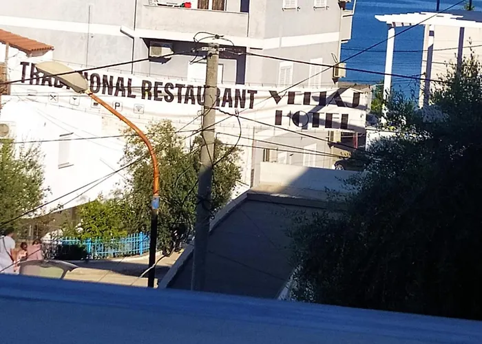 Qoku Chicago Apartment