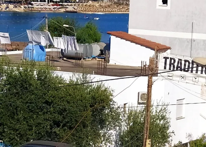 Qoku Chicago Apartment Ksamil